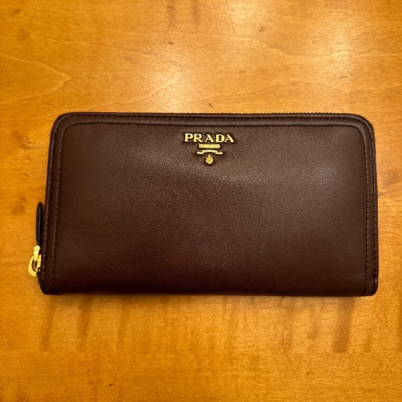 NWT Prada Large Leather Wallet - Brown - Picture 1 of 7